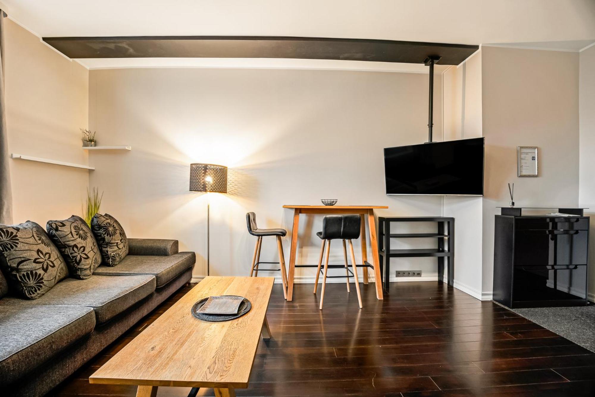 Luxury Apartment In The Heart Of Talin Exterior foto